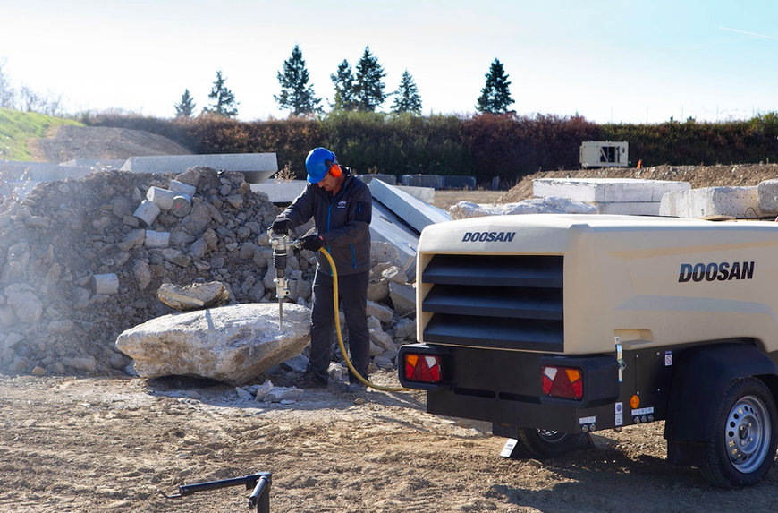 Bobcat E19e Electric Excavator Makes UK Debut at Executive Hire Show